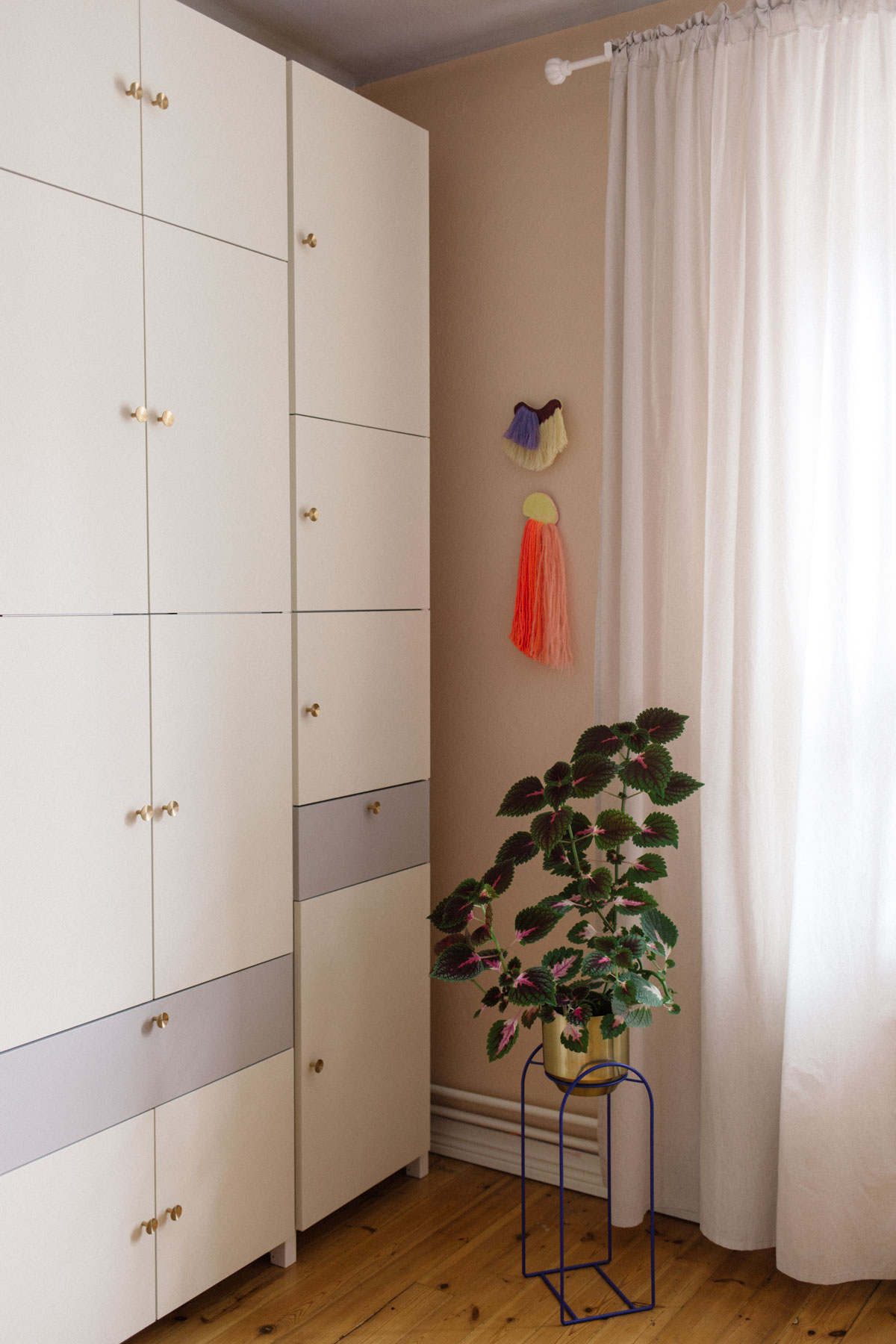 Lundia Soihtu lattiavalaisin hiekan s&auml;vy
