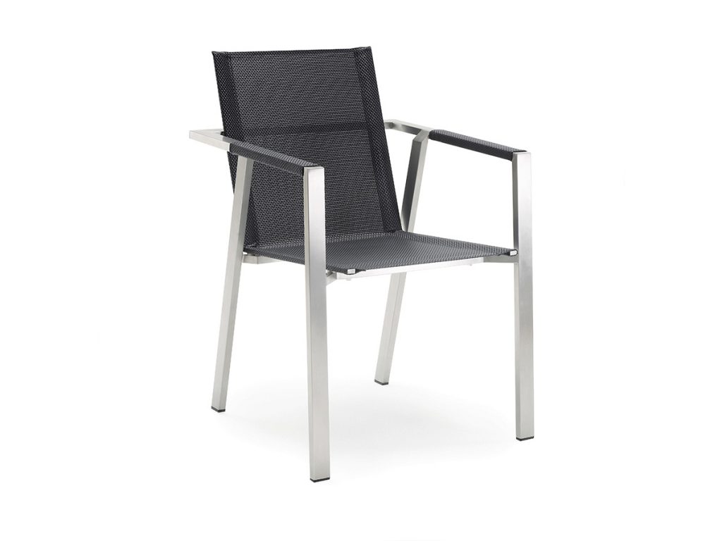 allure-stapelsessel-black-studio-01